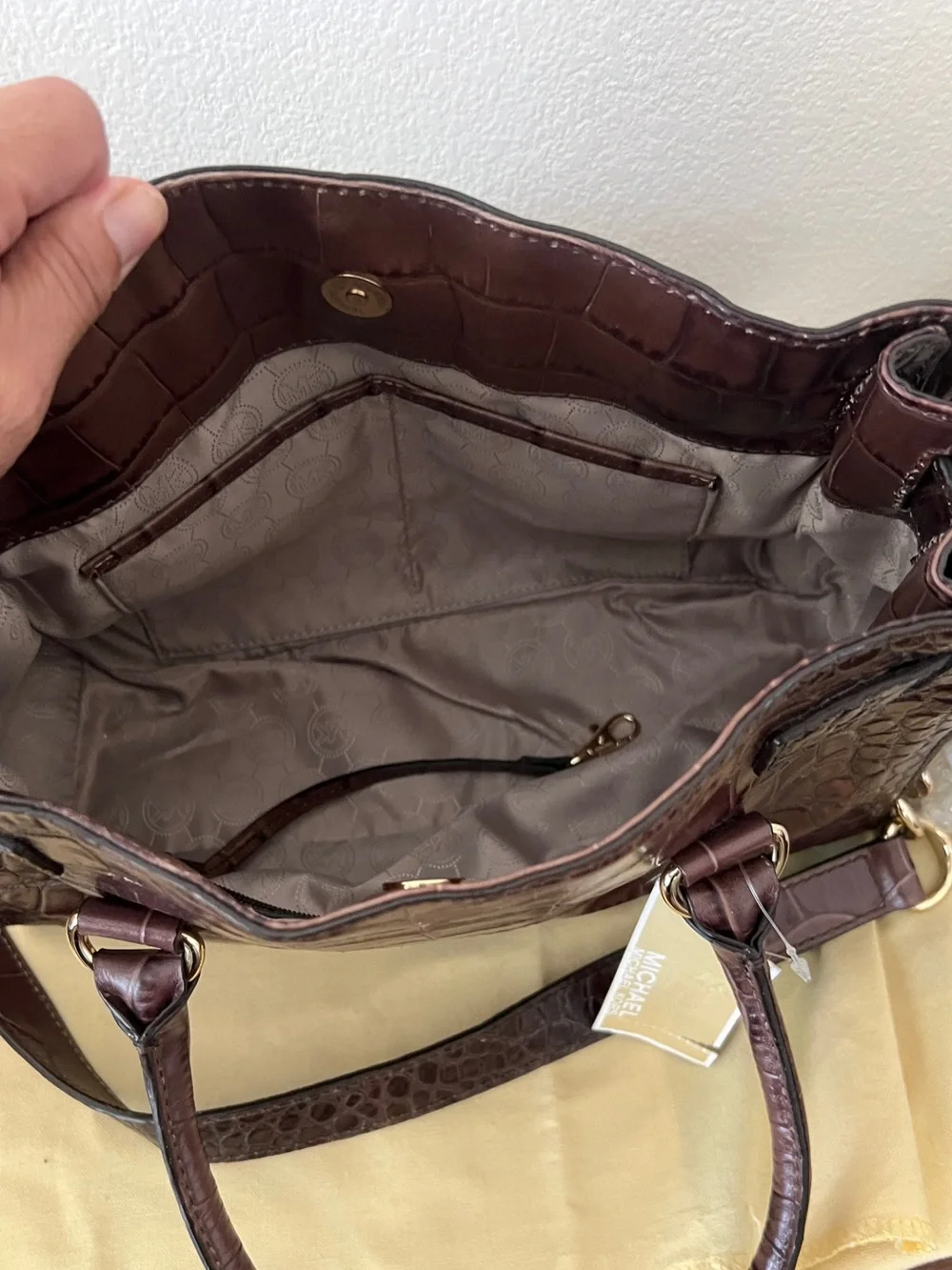 NWT Michael Kors Hamilton East West Crocodile-embossed leather satchel Large